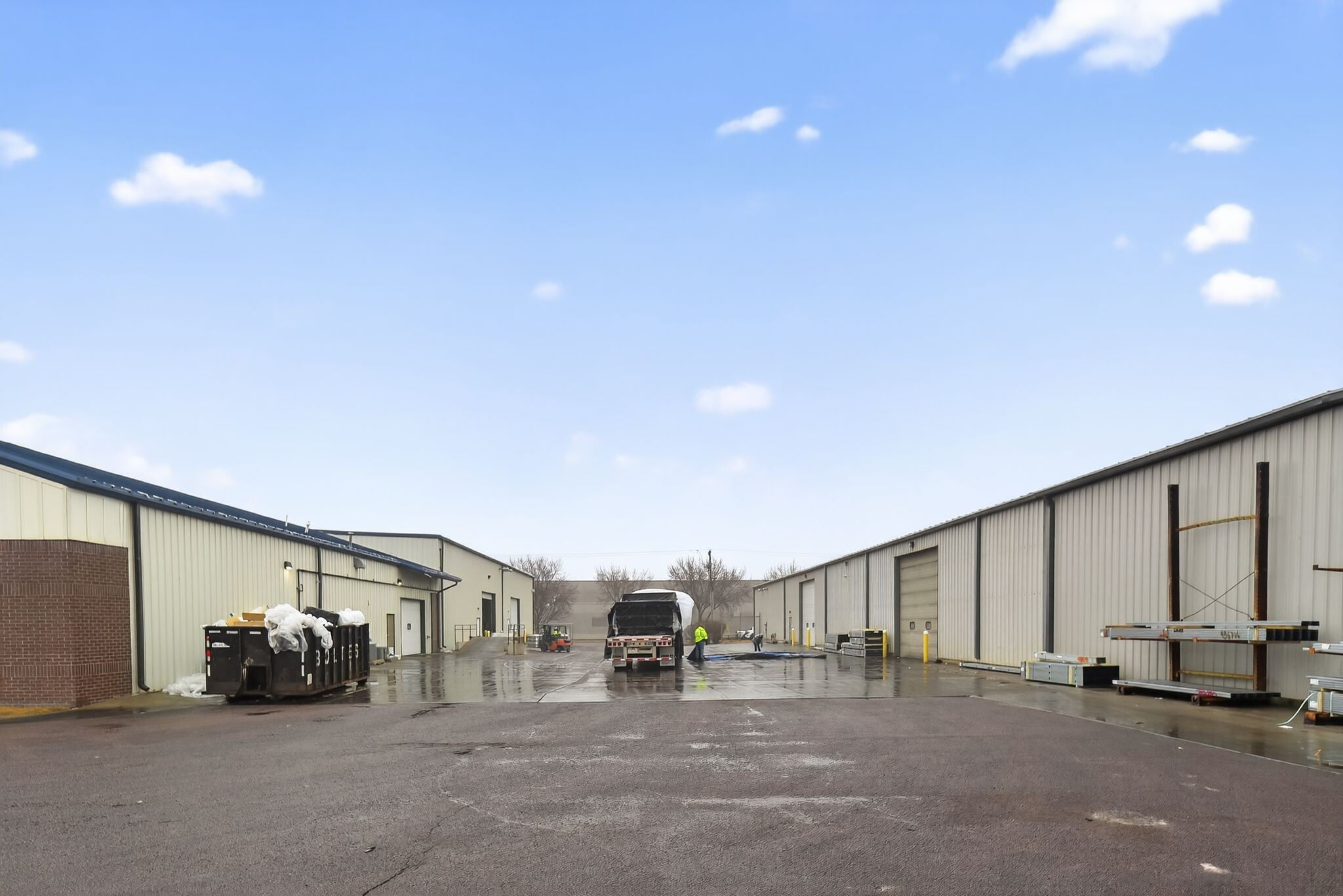 2605 & 2609 S Carolyn Ave, Sioux Falls, SD for Rent