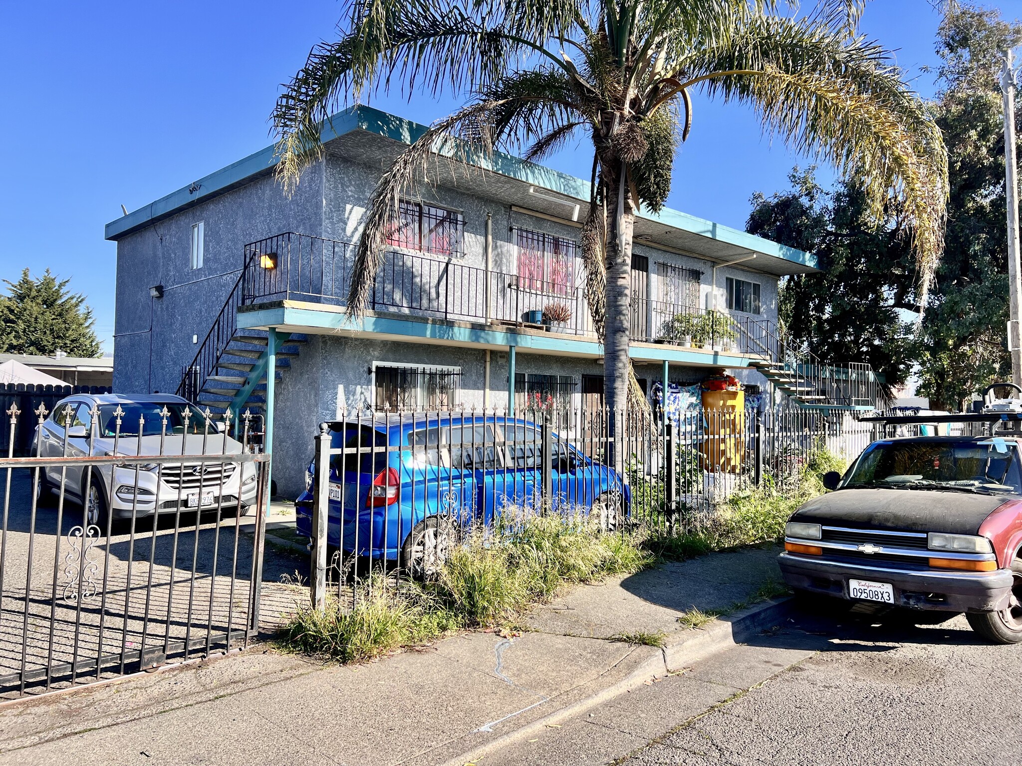 1003 85th Ave, Oakland, CA for Sale