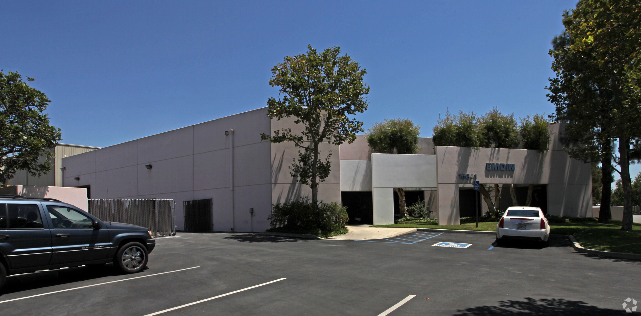 15841 Business Center Dr, Irwindale, CA for Sale