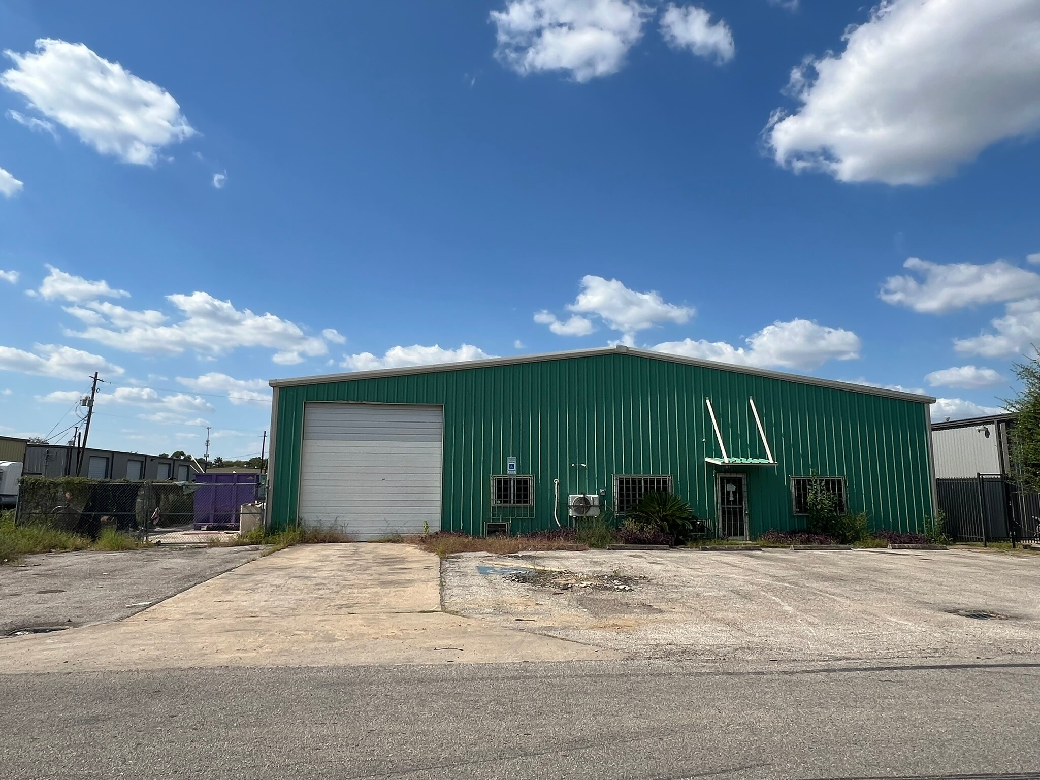 713 Nebraska St, South Houston, TX for Sale