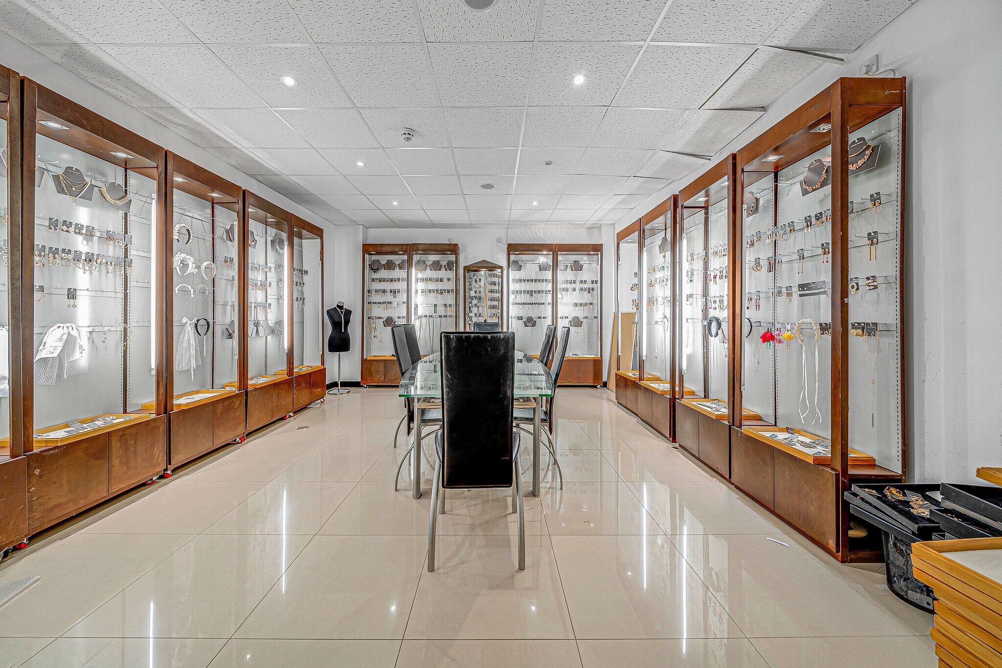 555 Stonefield Way, Ruislip, MDS for Rent