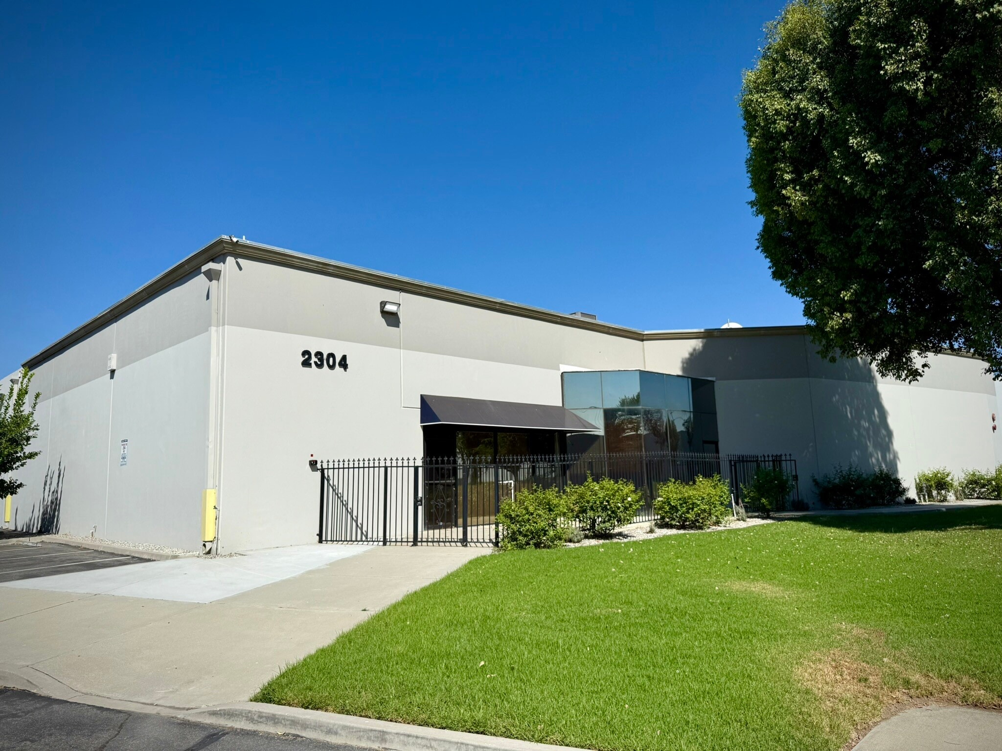 2304 S Castle Harbour Pl, Ontario, CA for Sale