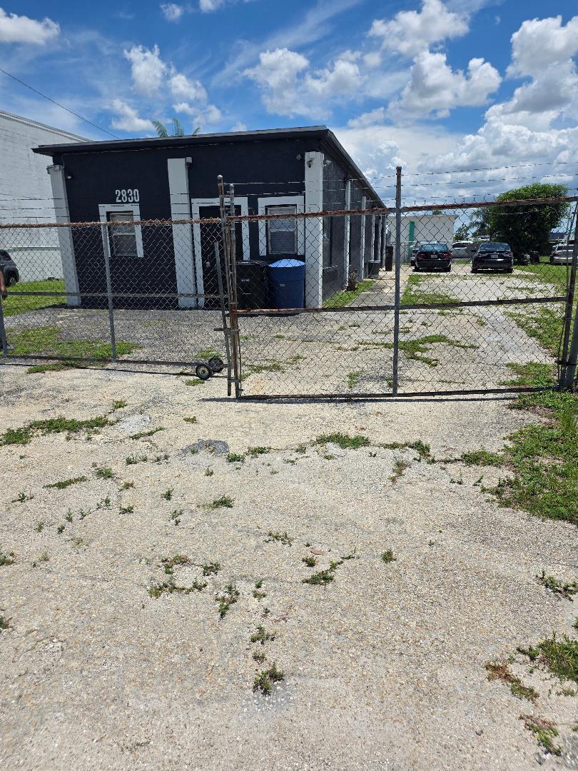 2830 St Charles St, Fort Myers, FL for Sale
