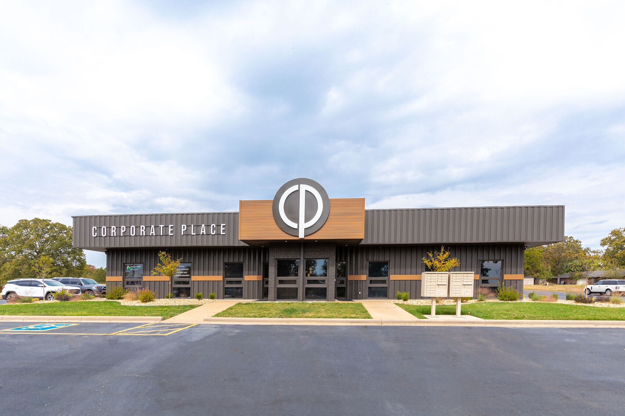 500 Corporate Place Branson, MO 65616 Office Property for Lease on