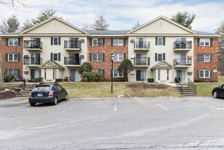 Nashua, NH Apartments - 1 Oak Hill Ln