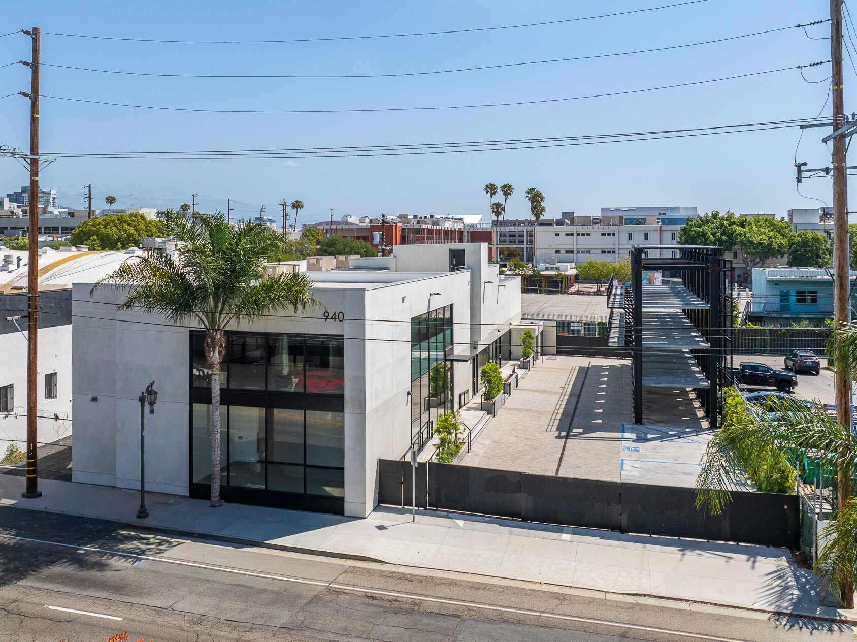 940 N Highland Ave, Los Angeles, CA for Rent