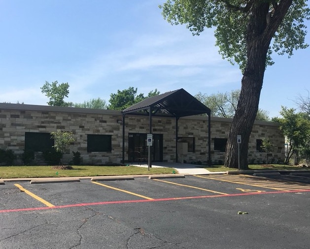 1200 S Main St, Weatherford, TX for Rent
