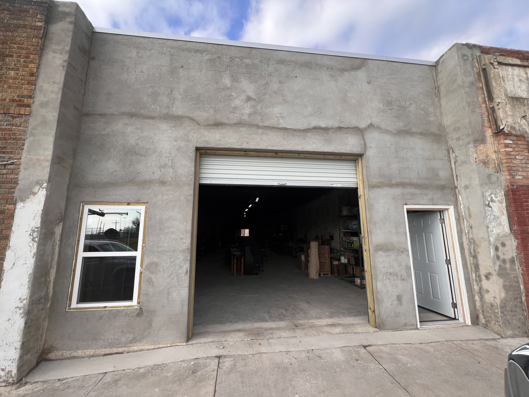 102-104 Front st, Frost, TX for Rent