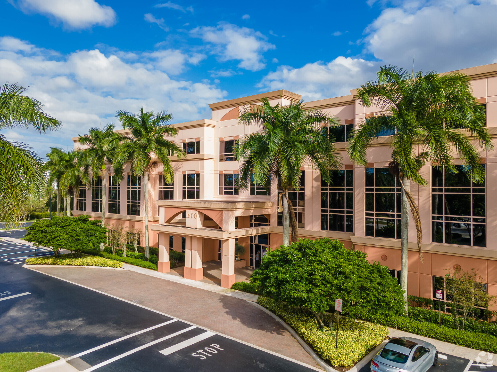 1600 Sawgrass Corporate Pky, Sunrise, FL for Rent