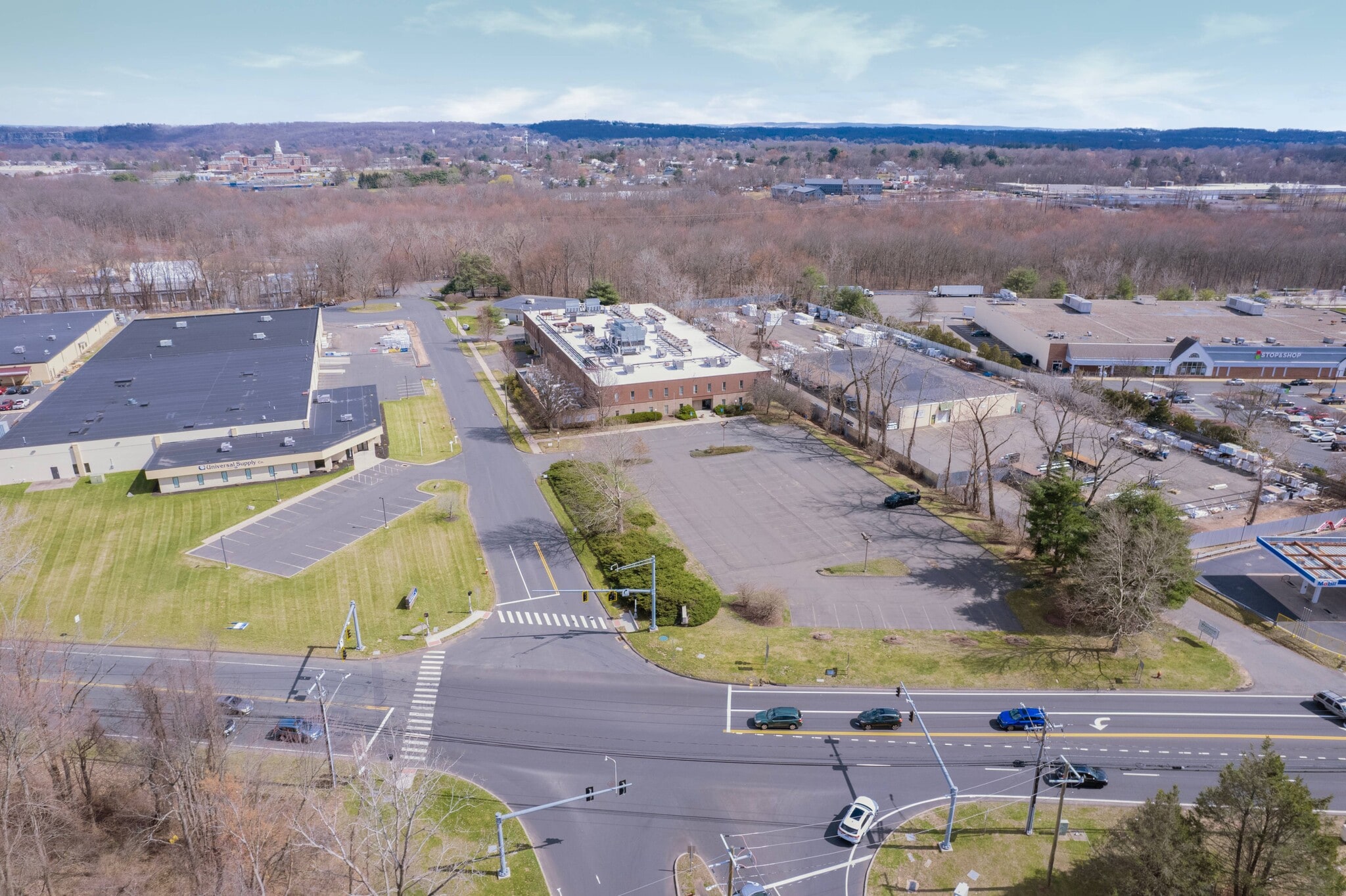 25 Holly Dr, Newington, CT for Rent