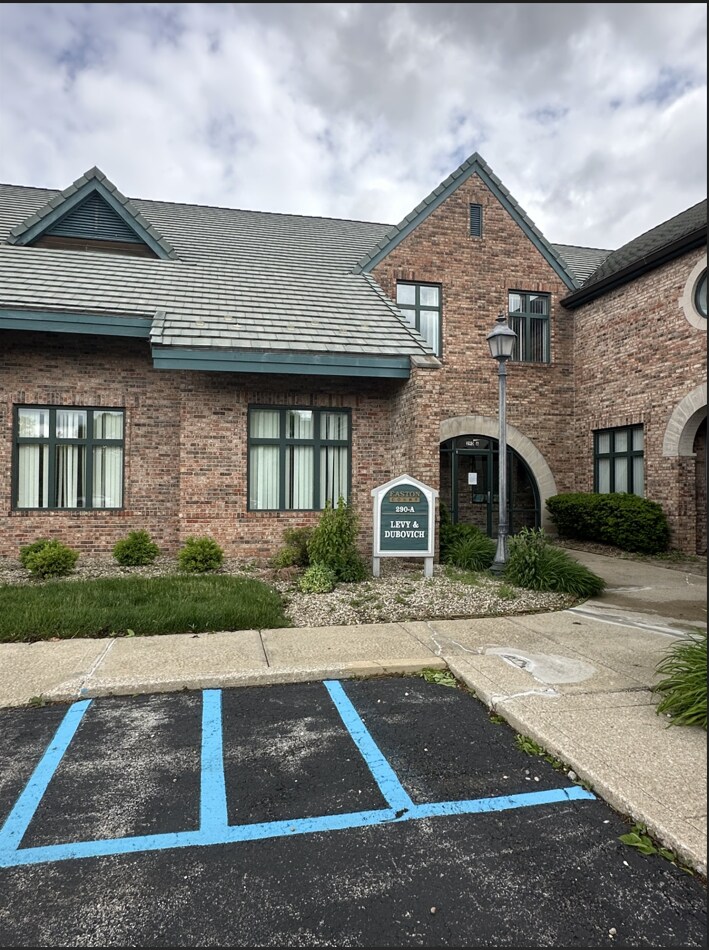 290 E 90th Dr, Merrillville, IN for Rent