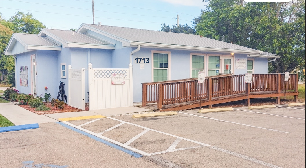 1713 Hough St, Fort Myers, FL for Rent