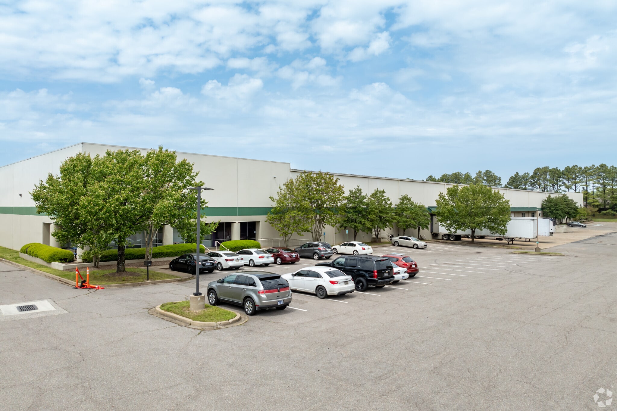 4605 Hickory Hill Rd, Memphis, TN for Rent