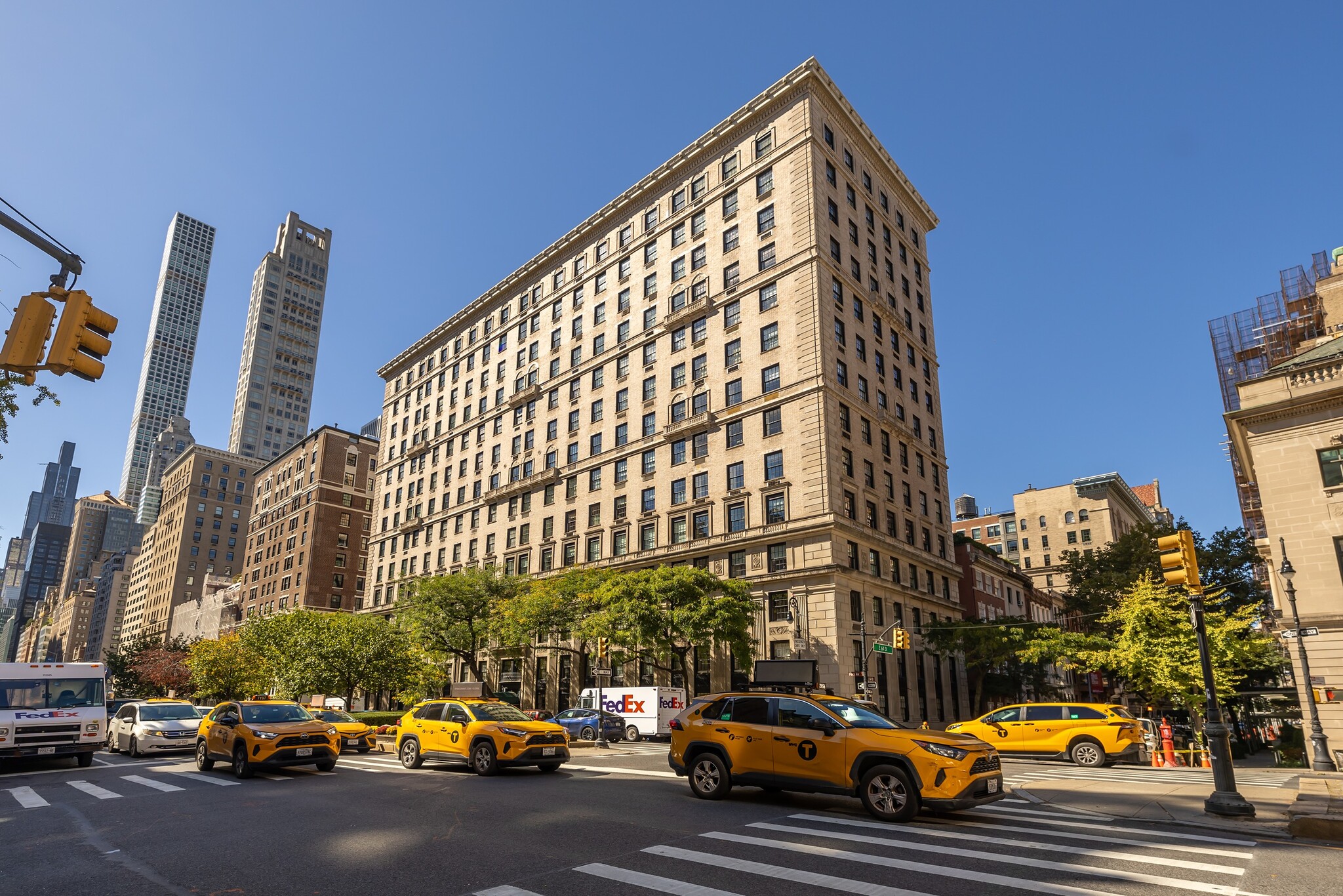 580 Park Ave, New York, NY for Sale