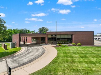 Dubuque, IA Freestanding - 1805 John F Kennedy Rd