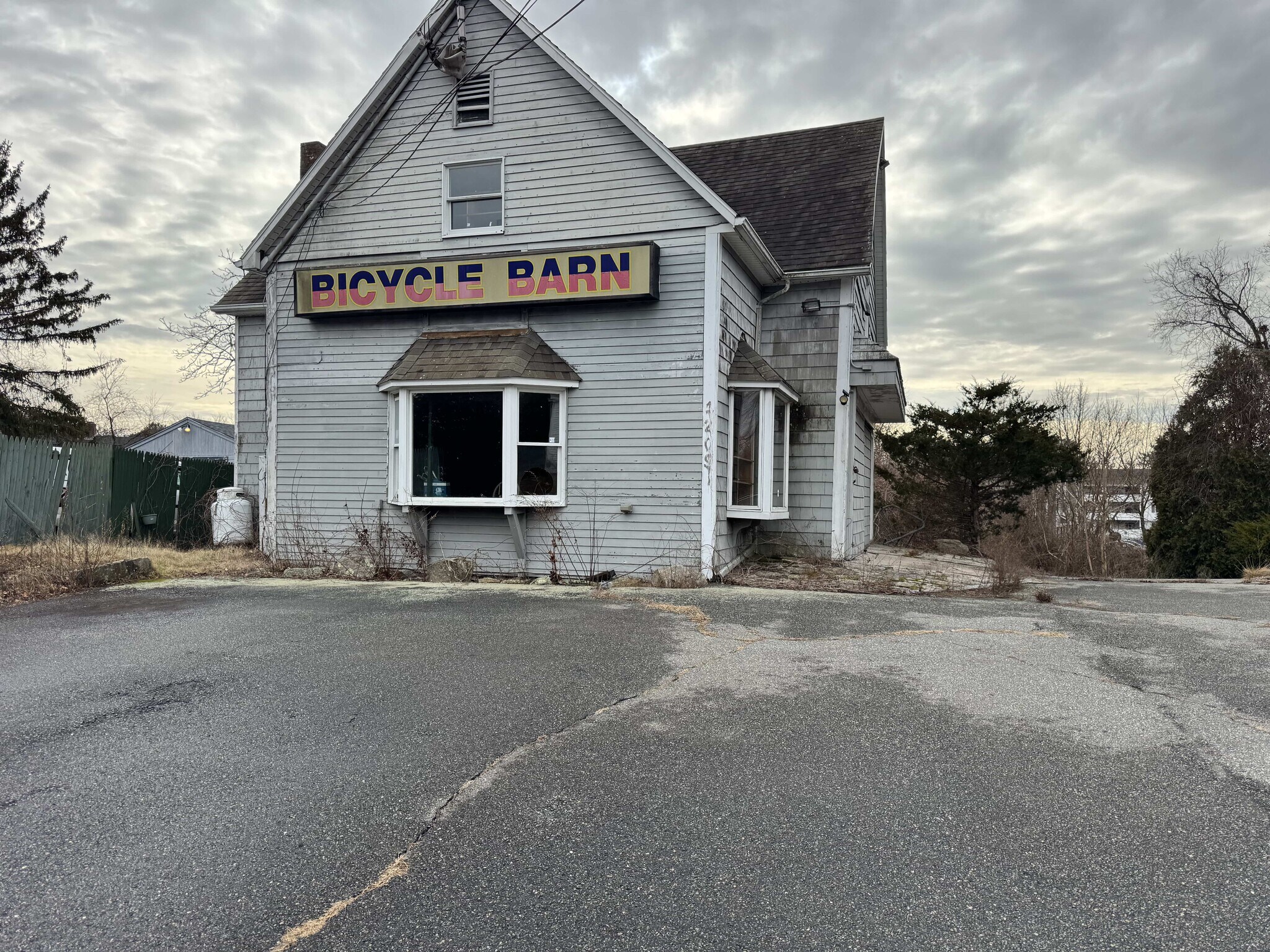 1203 Poquonnock Rd, Groton, CT for Sale