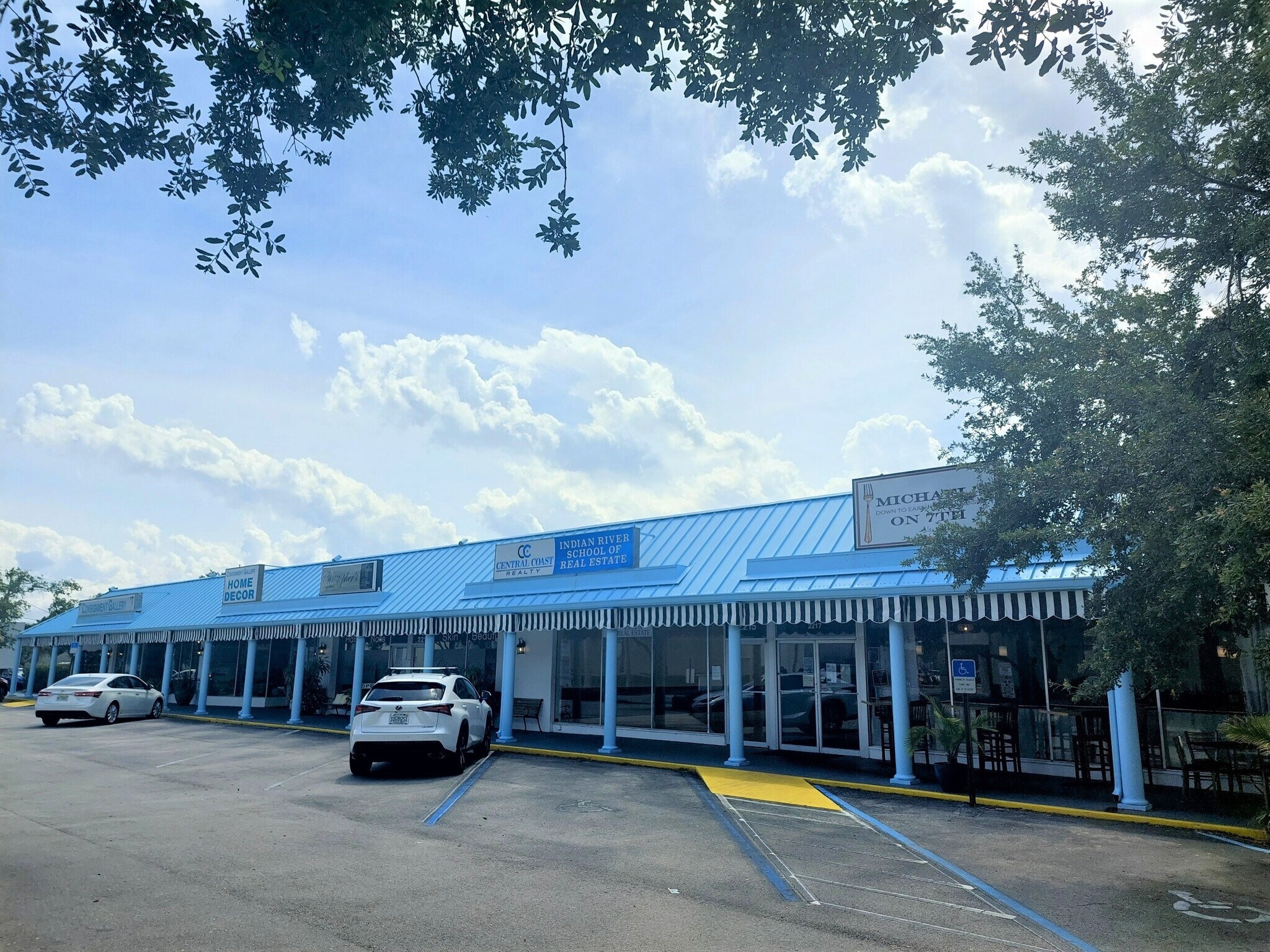 2207-2217 7th Ave, Vero Beach, FL for Rent