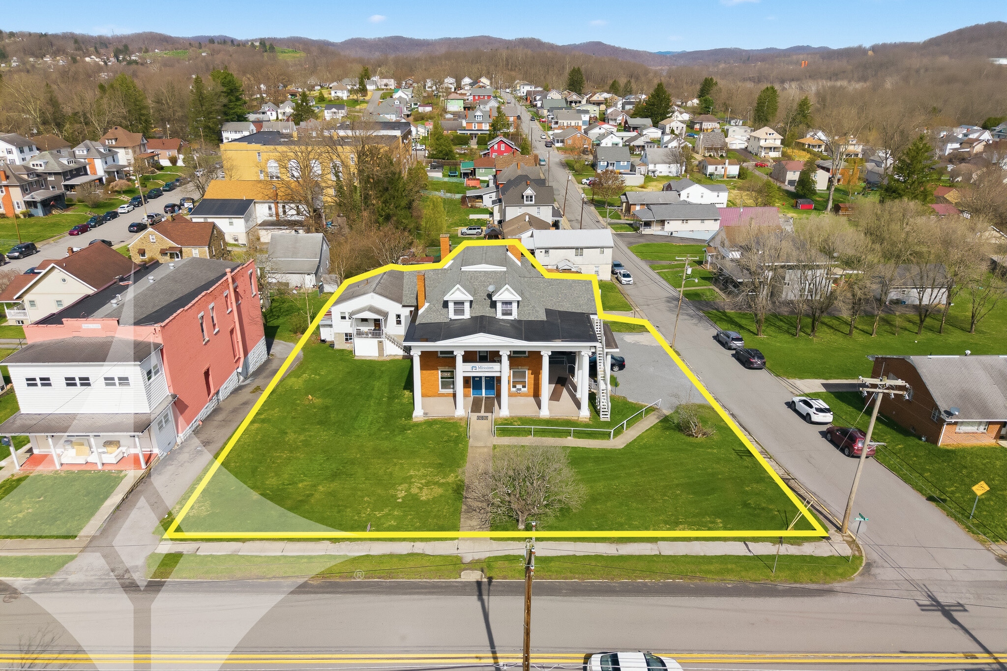 1042 Morgantown Ave, Fairmont, WV for Sale