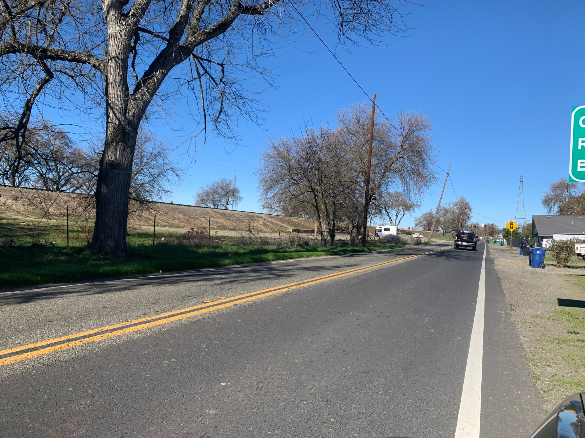 SWC Freeport Blvd & Cosumnes River Blvd Sacramento, CA 95832 Land Property for Lease on