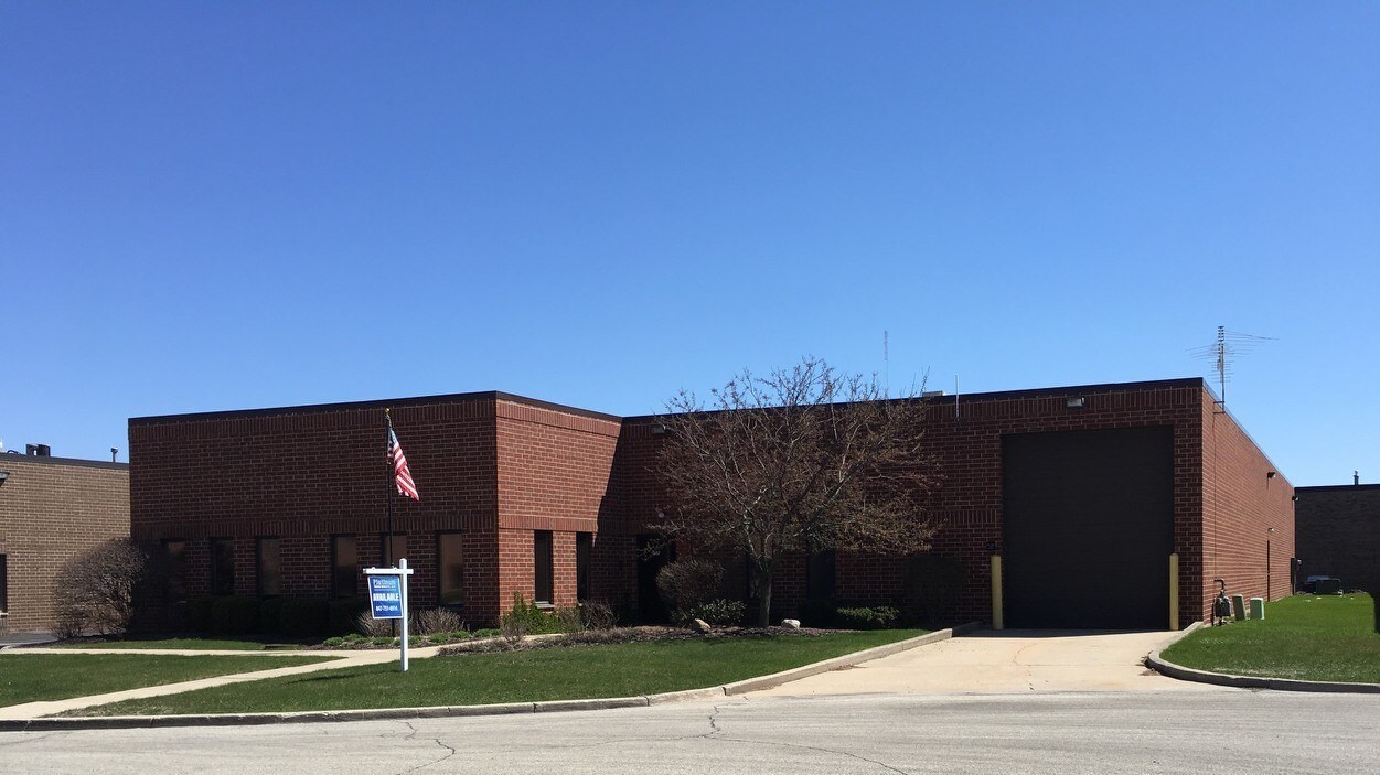 1957 Quincy Ct, Glendale Heights, IL for Rent