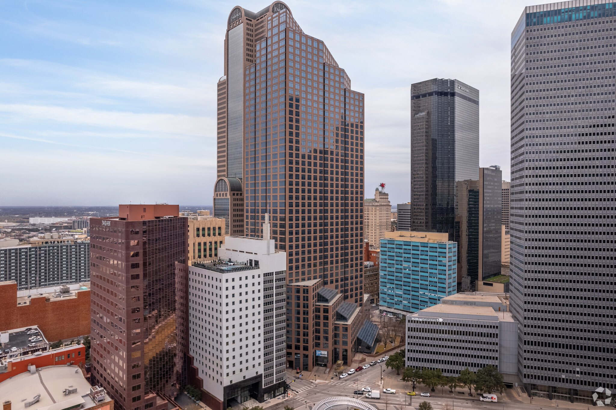 1700 Pacific Ave, Dallas, TX for Rent