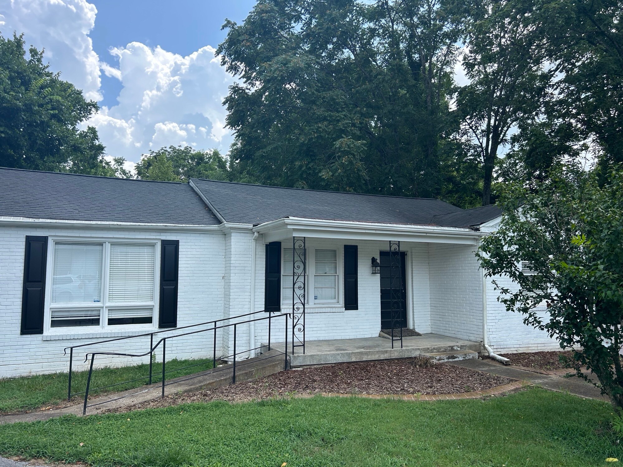 1191 W Main St, Franklin, TN for Sale