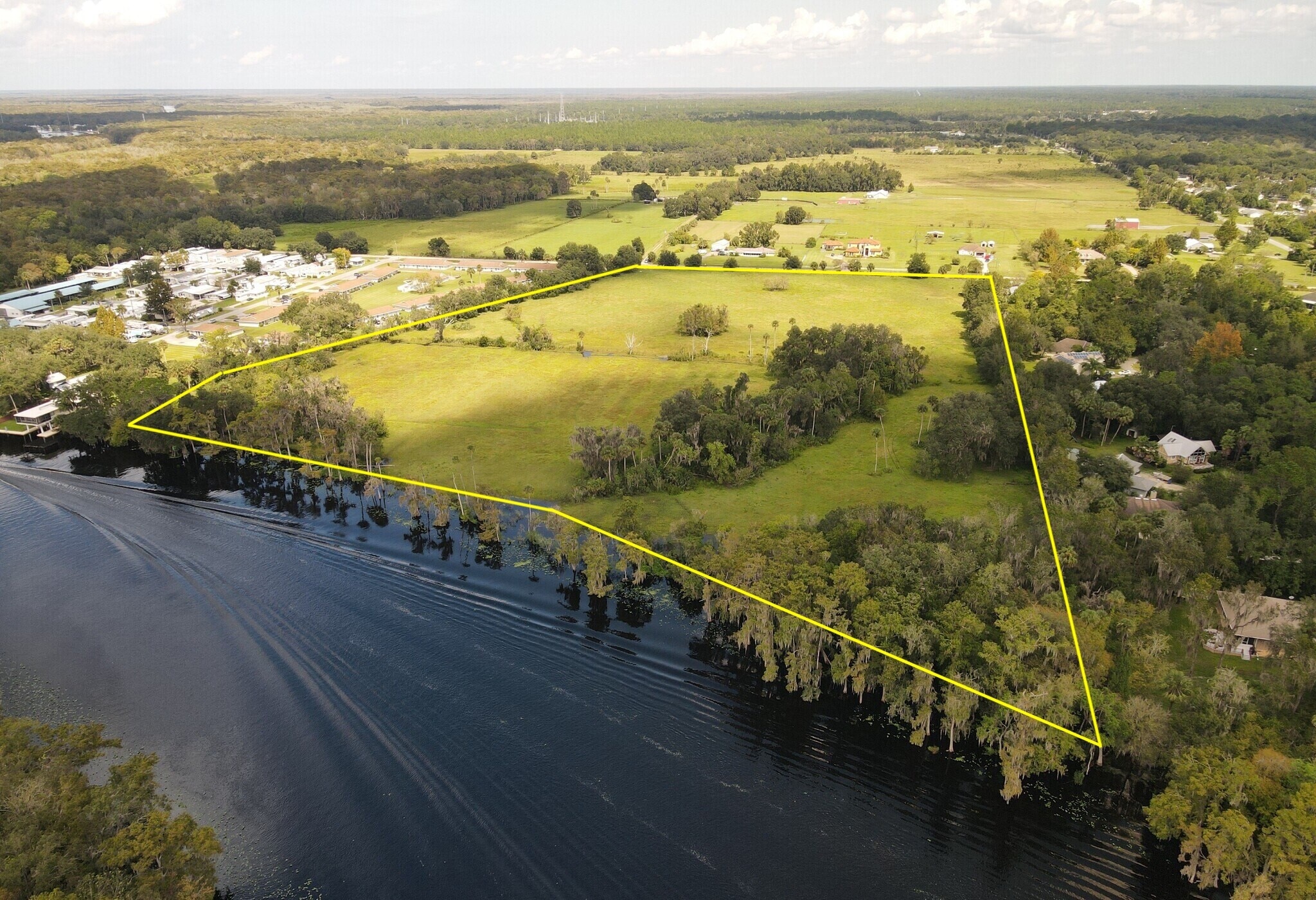 2738 Botts Landing Rd, Deland, FL for Sale
