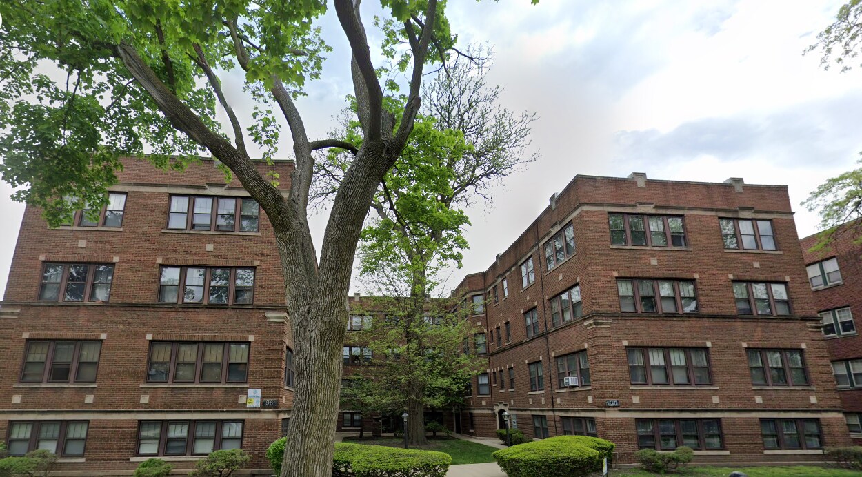 98 Lincoln Ave, Riverside, IL for Sale
