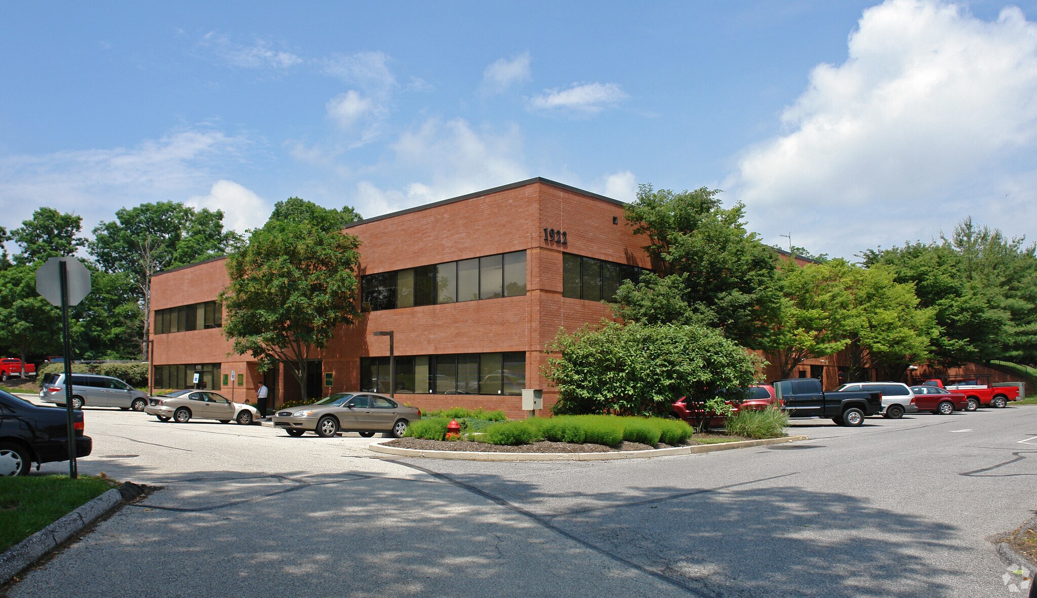 1922 Greenspring Dr, Timonium, MD for Rent
