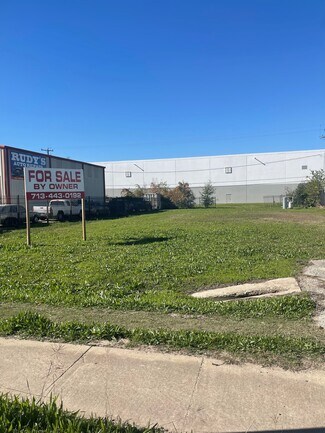 6621 W Sam Houston Pky N