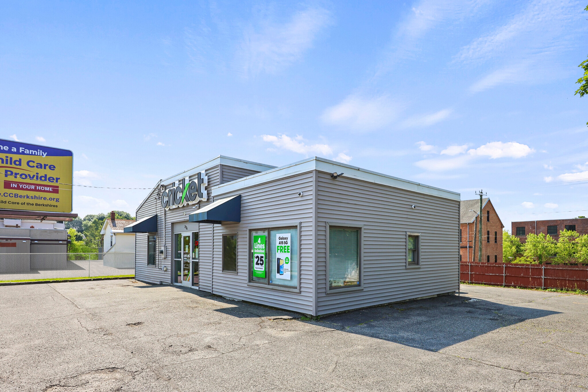 376 Tyler St, Pittsfield, MA for Sale