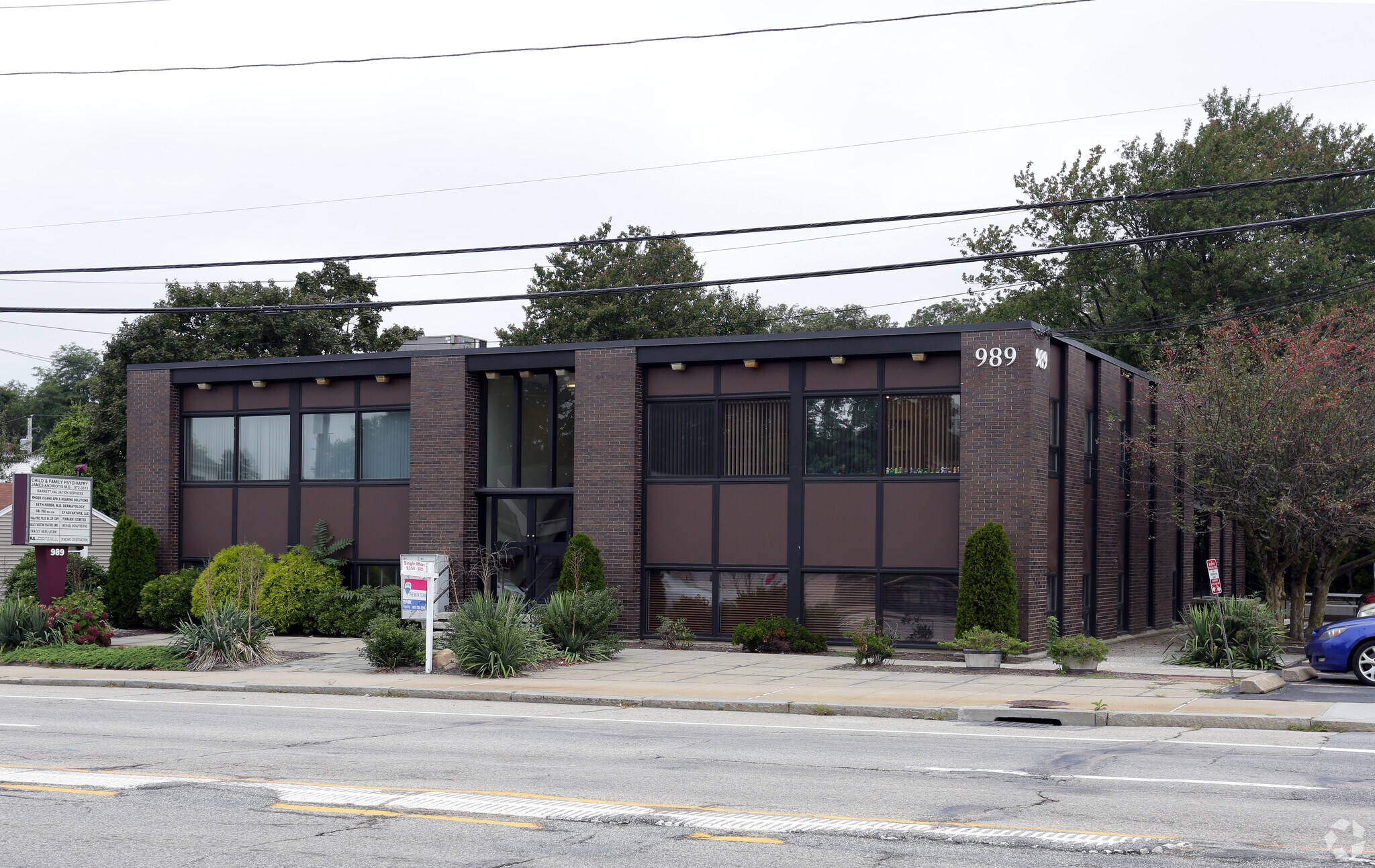 989 Reservoir Ave, Cranston, RI for Rent