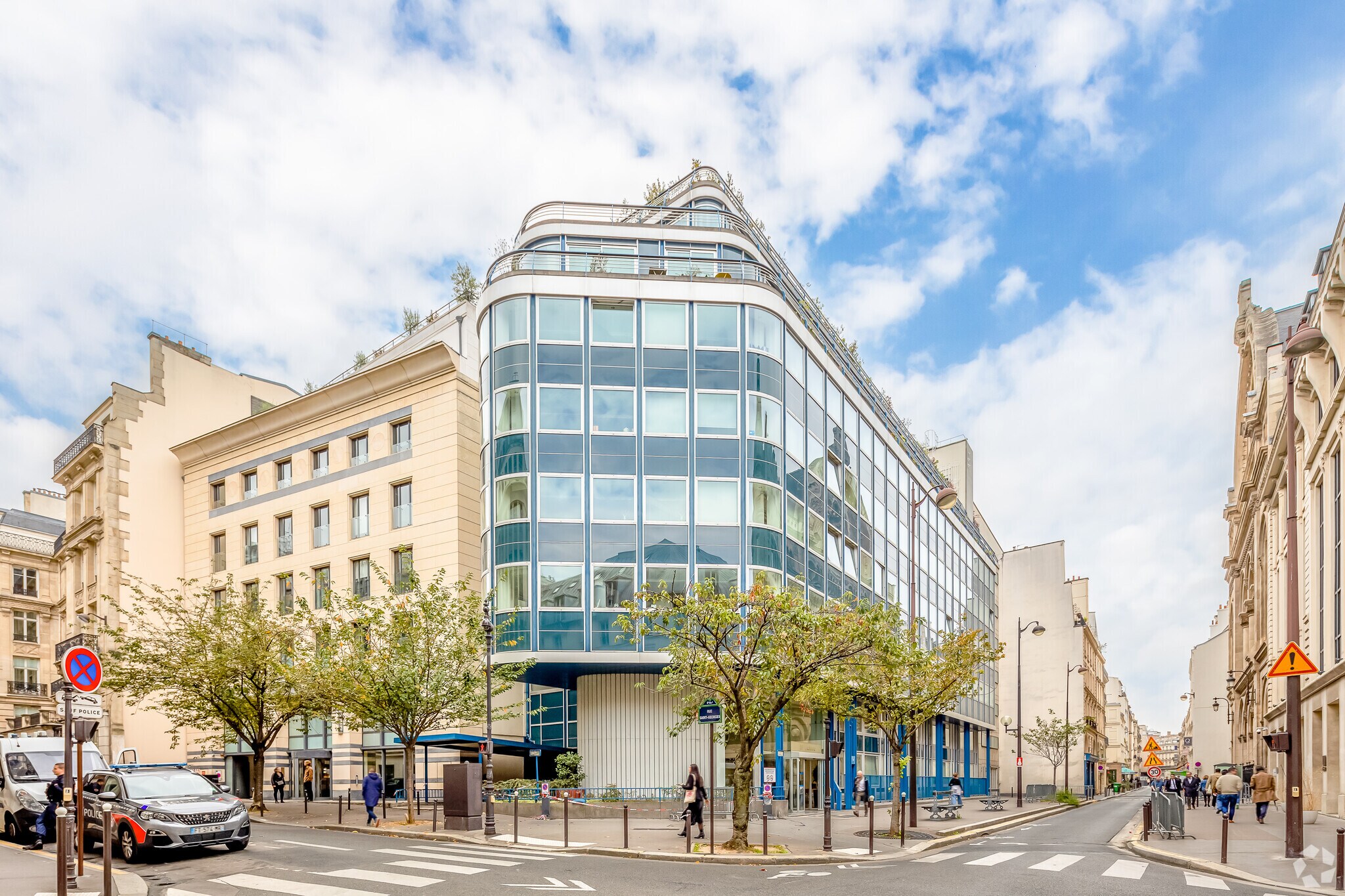 37 Rue De La Victoire, Paris, PAR for Rent
