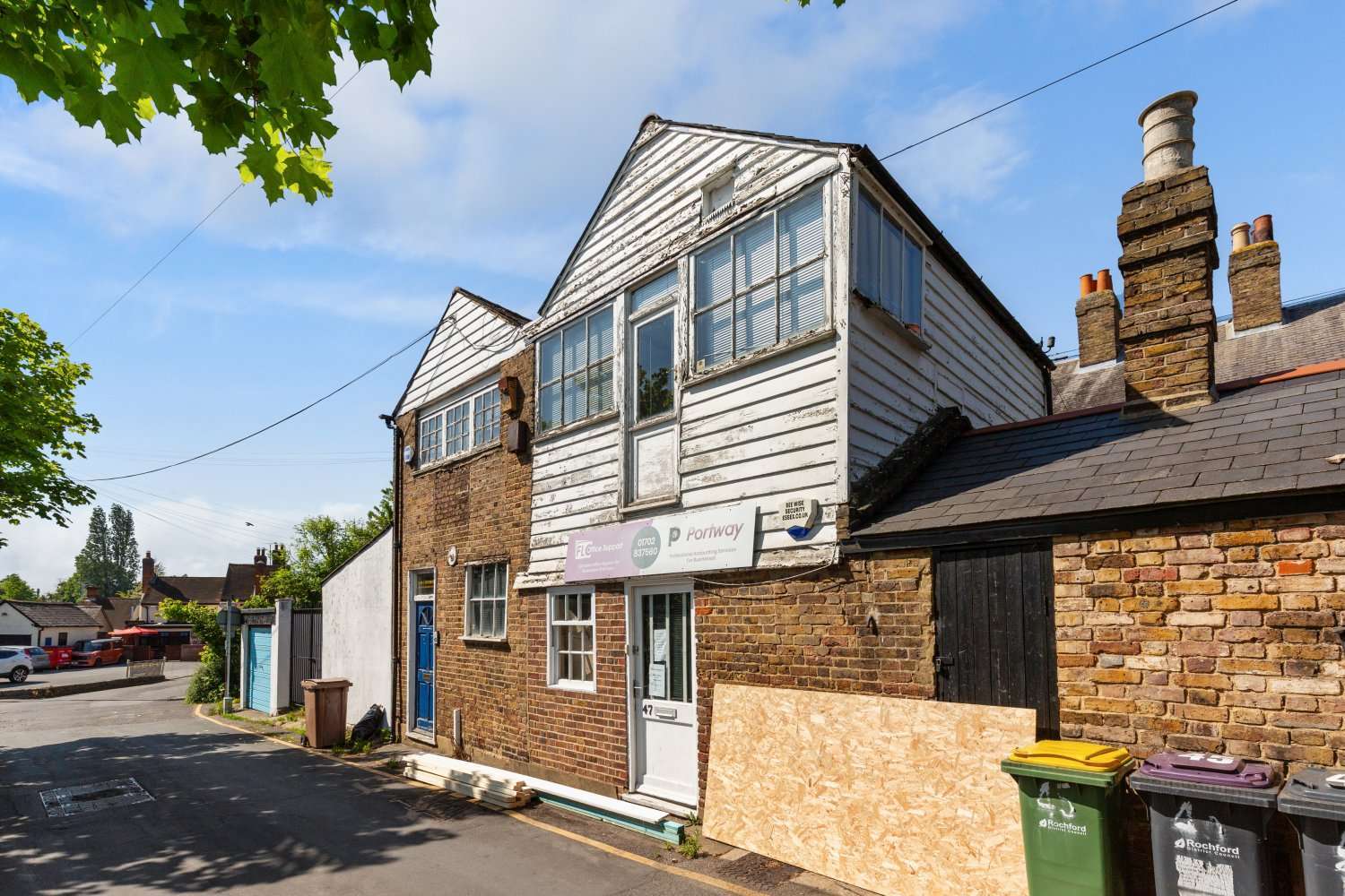 47-49 Back Ln, Rochford, ESS for Sale