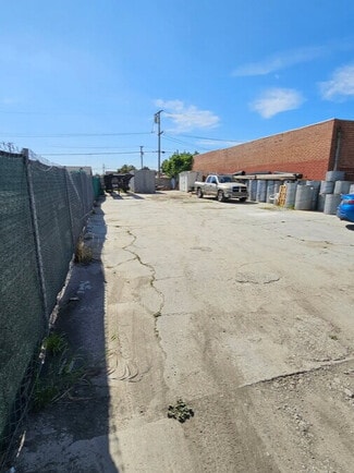 Los Angeles, CA Commercial Land - 4742 Floral Dr