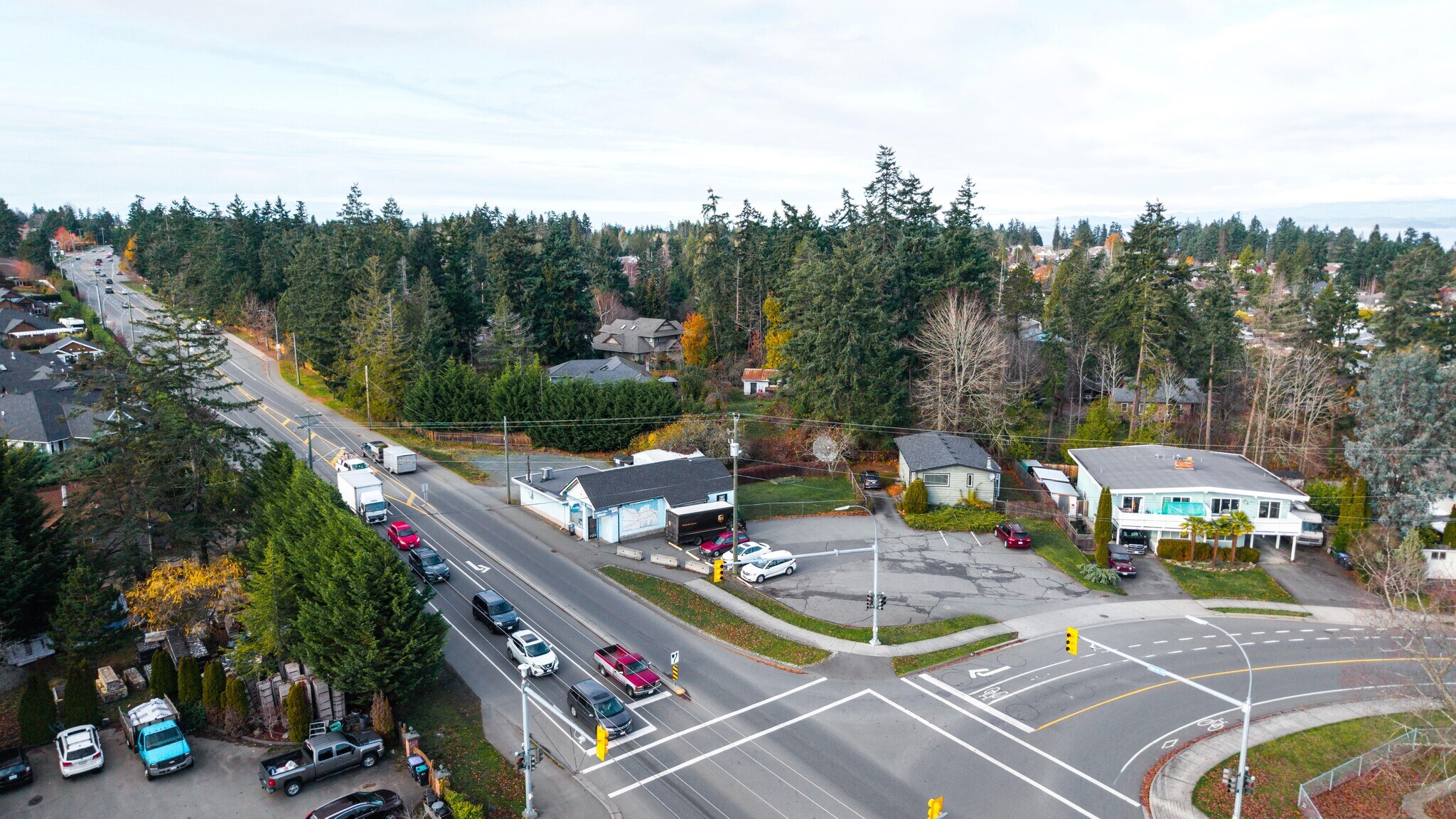 549-563 Island Hwy W, Parksville, BC for Sale