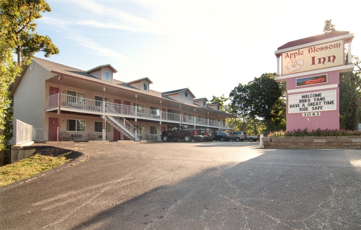 3043 E Van Buren, Eureka Springs, AR for Sale