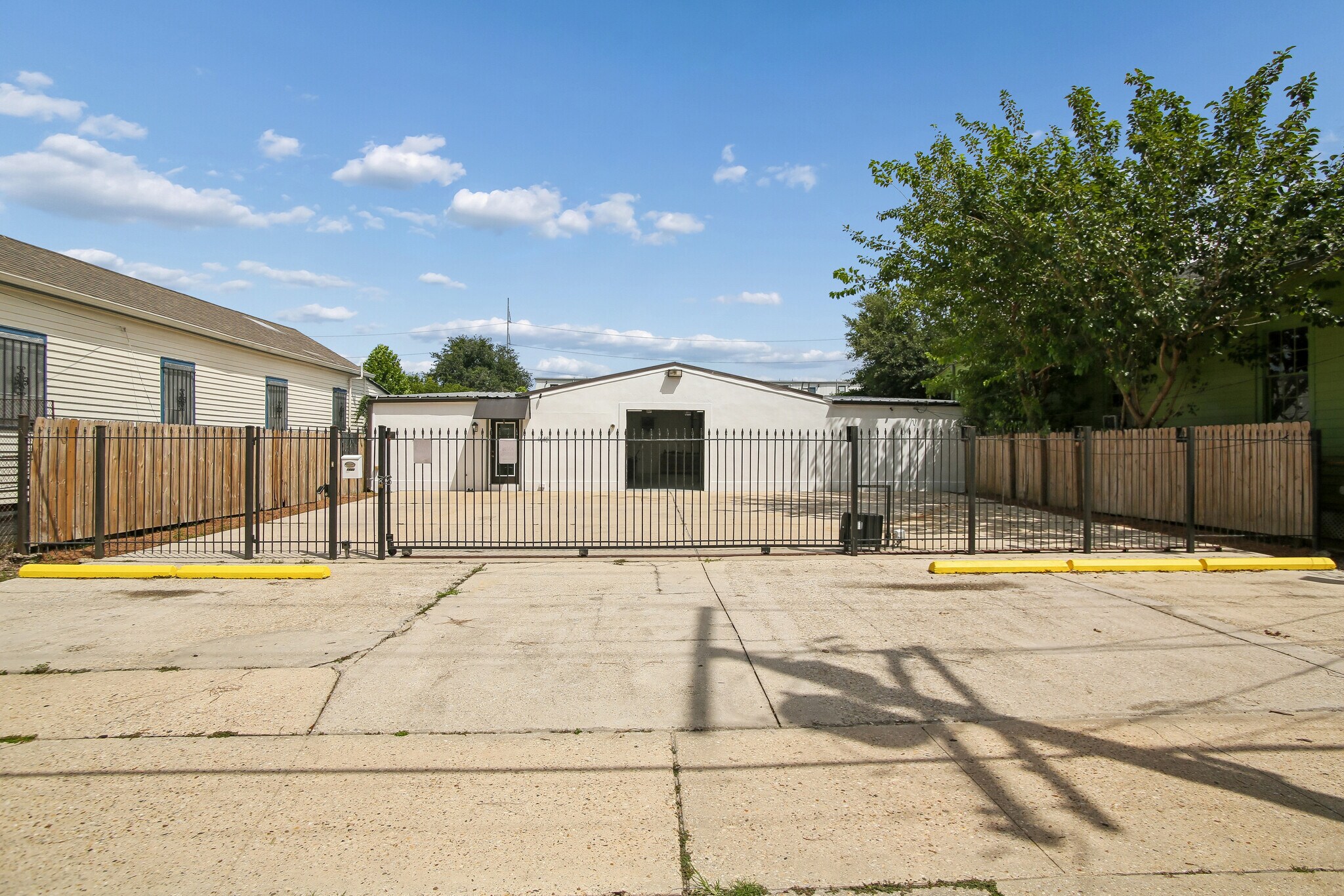 , New Orleans, LA for Sale
