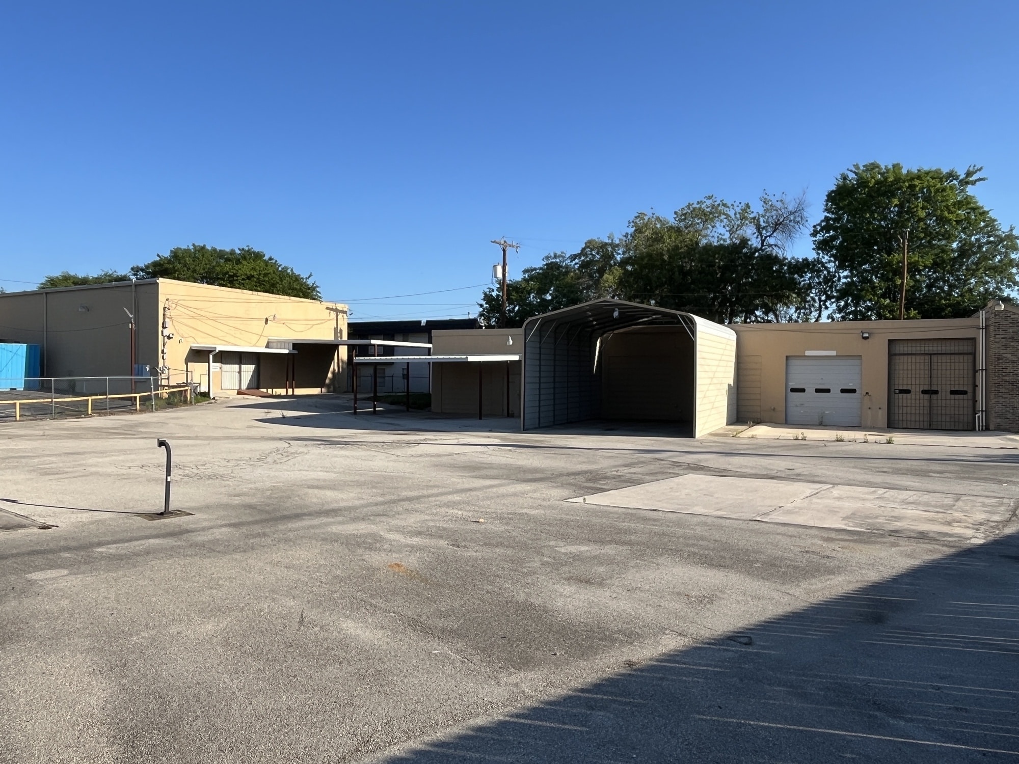 2502 Harry Wurzbach Rd, San Antonio, TX for Sale