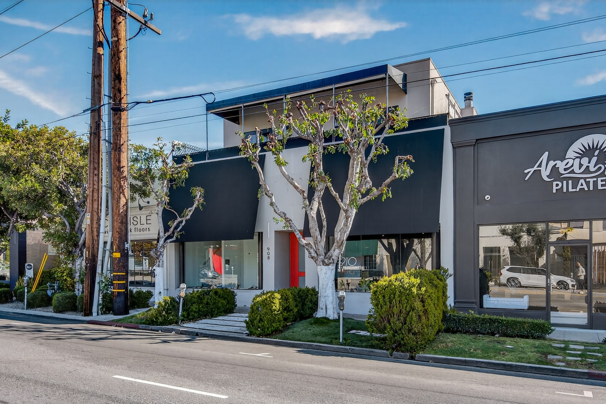910 N La Cienega Blvd, Los Angeles, CA for Sale
