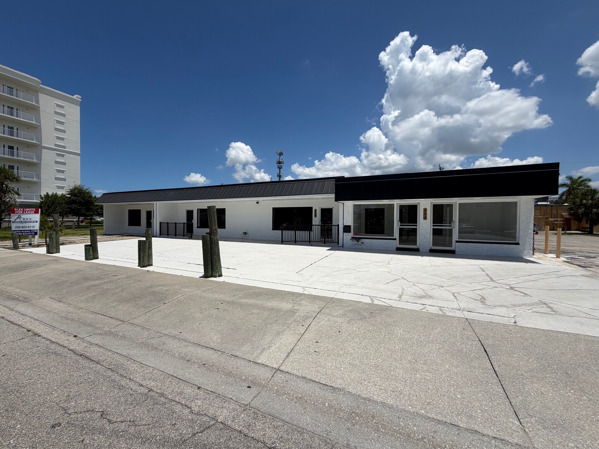 837-843 Miramar St, Cape Coral, FL for Rent