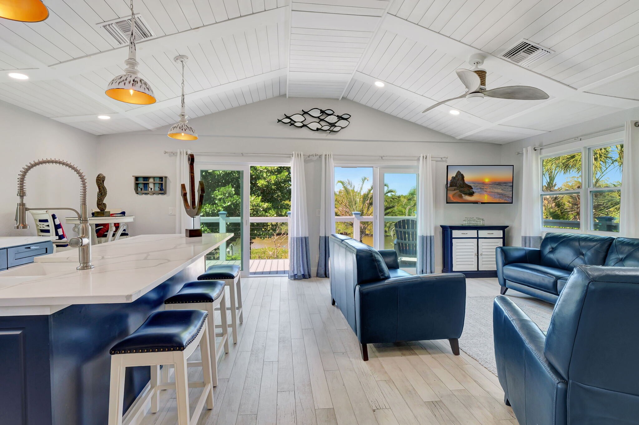 193 Cocohatchee St, Naples, FL for Sale