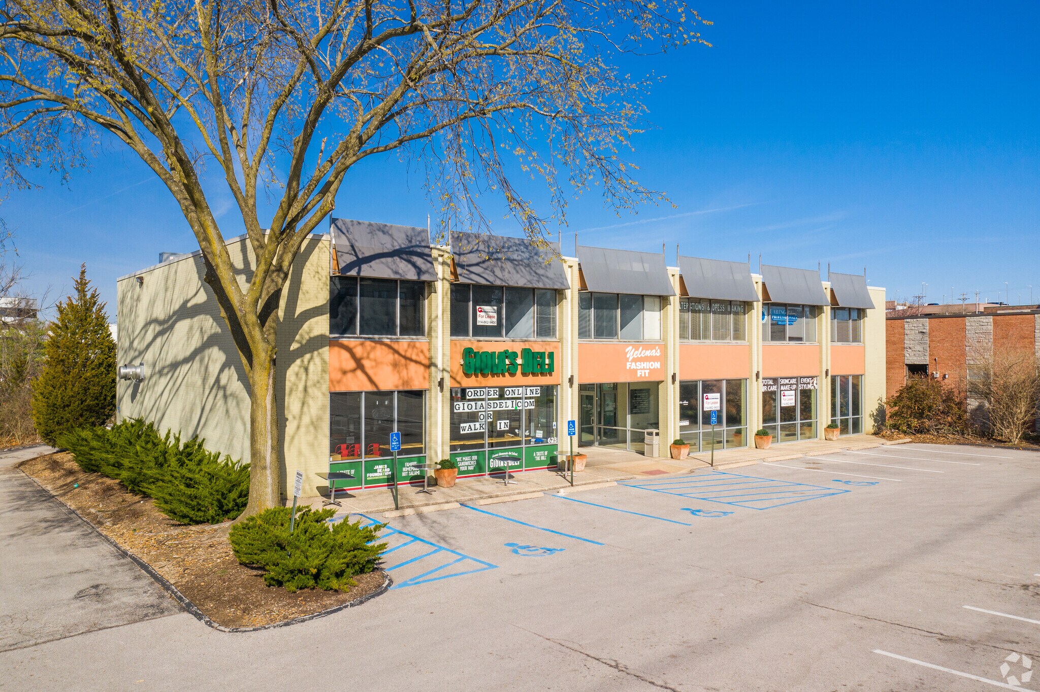615-639 N New Ballas Rd, Creve Coeur, MO for Rent