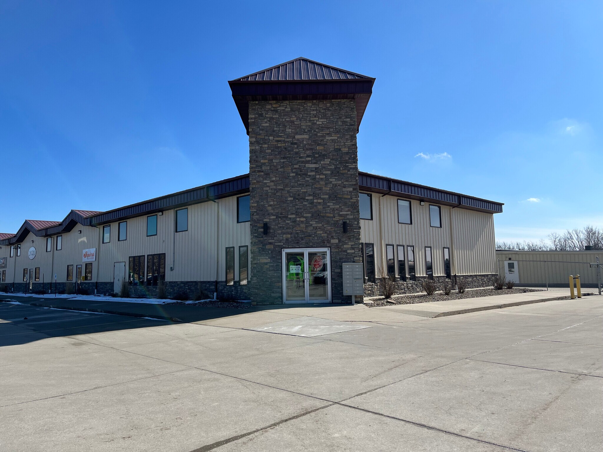 5820 Lincoln Way, Ames, IA for Rent