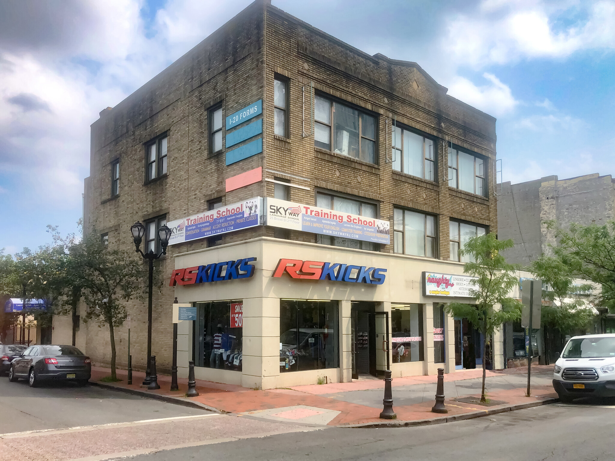 11-29 Broad St, Elizabeth, NJ for Rent