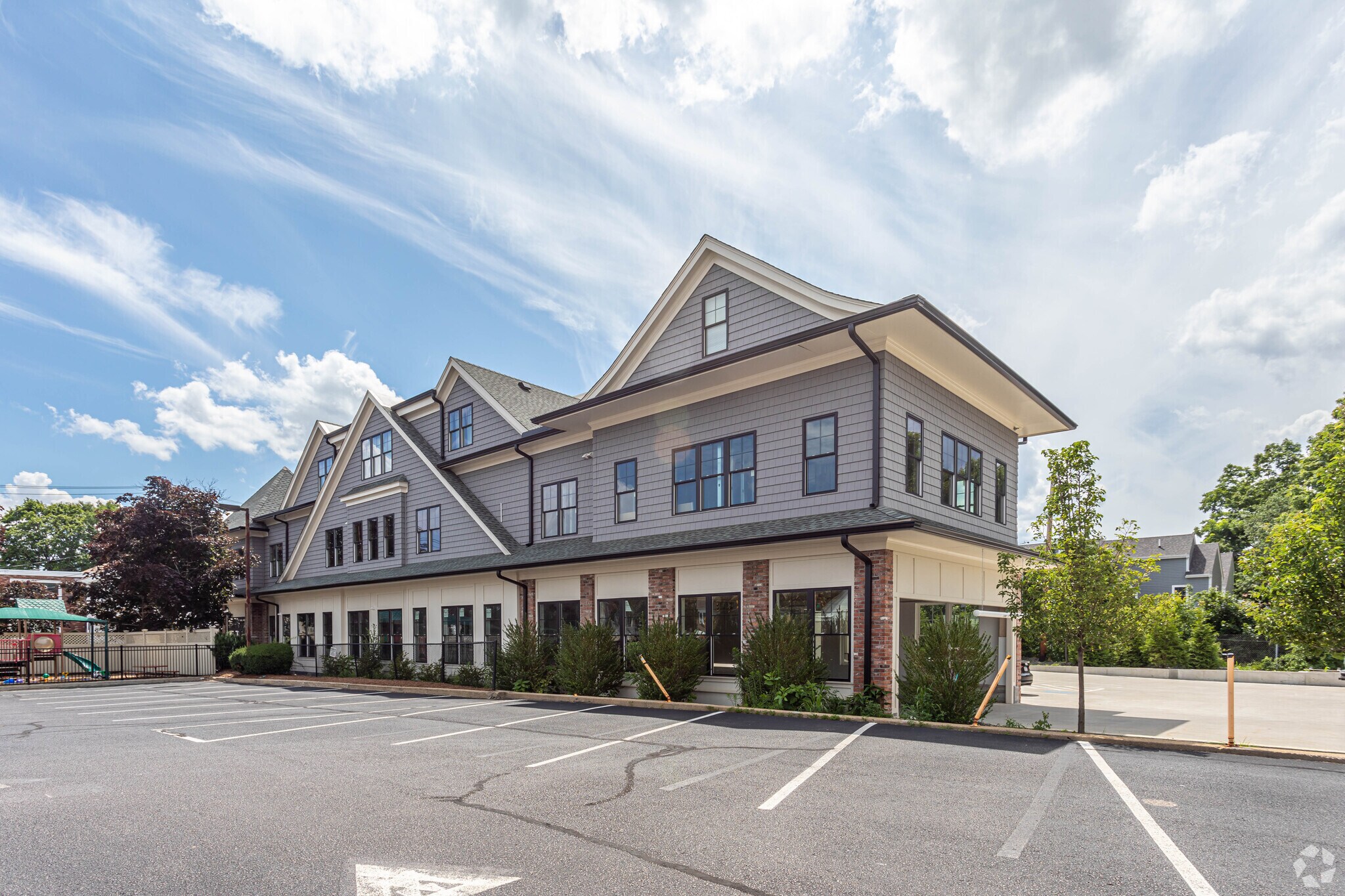 15 Oak St Needham, MA 02494 Health Care Property for Lease on