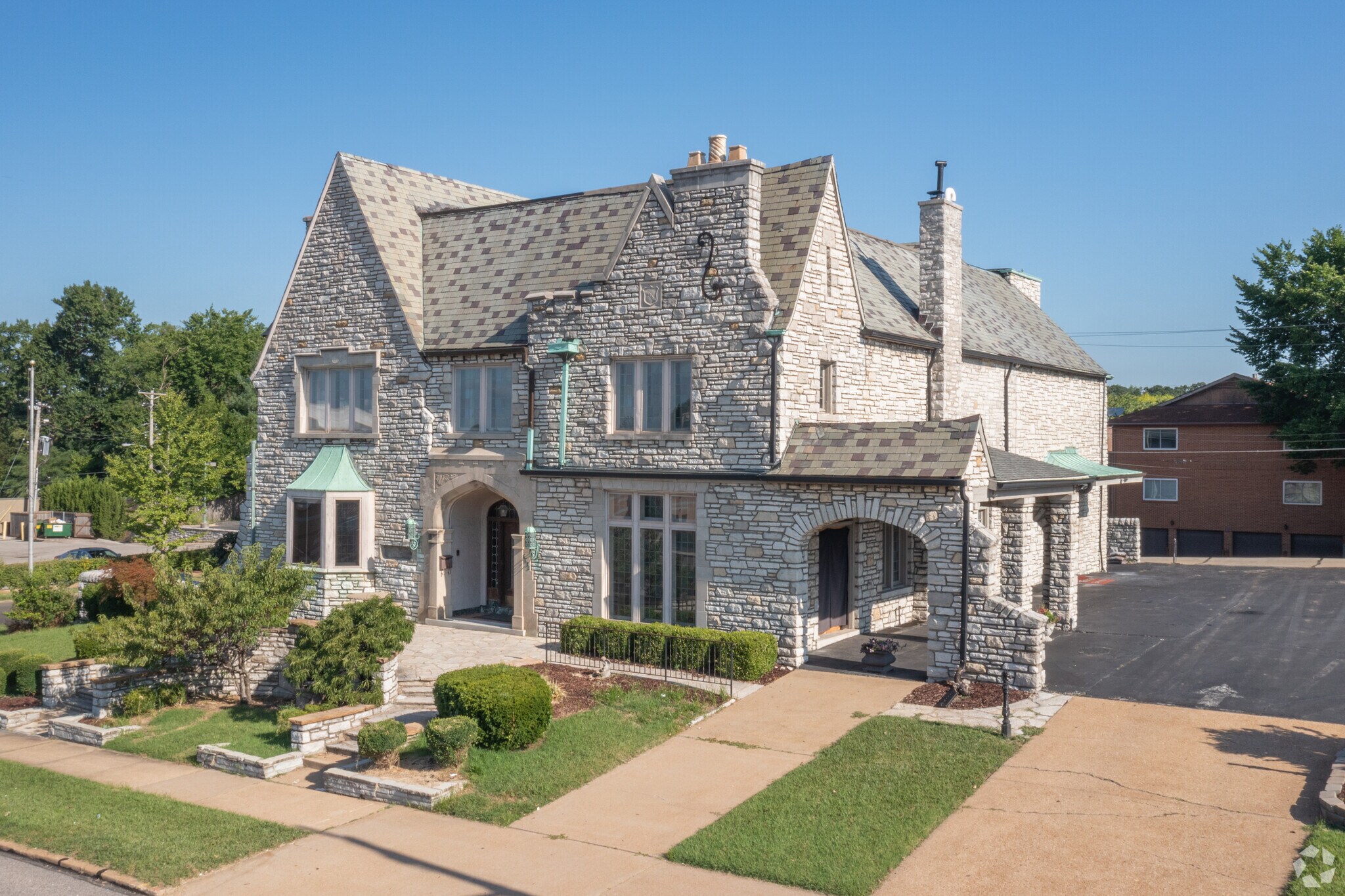 6633 Clayton Rd, Clayton, MO for Sale