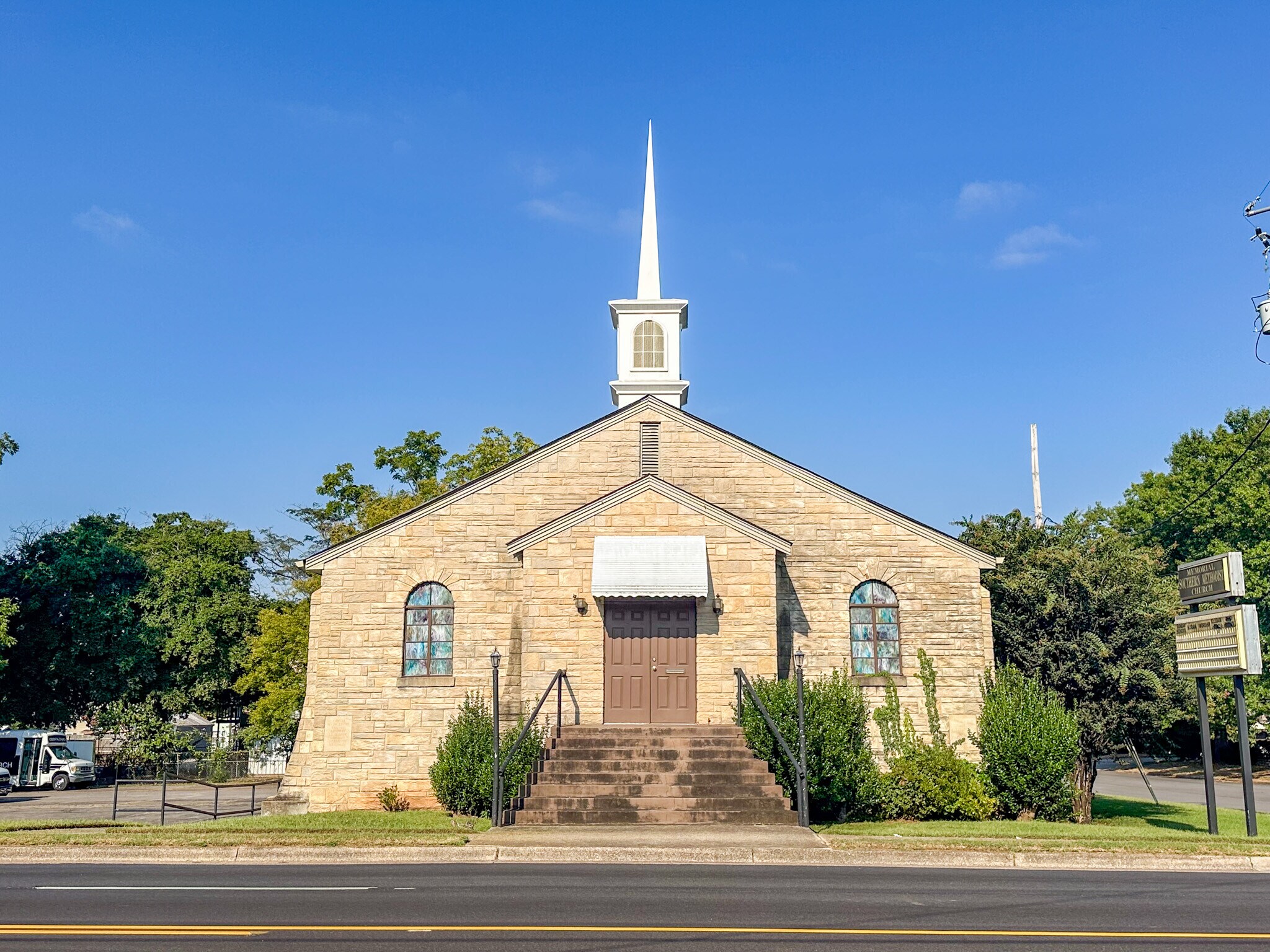 409 Andrew Jackson Way NE, Huntsville, AL for Sale