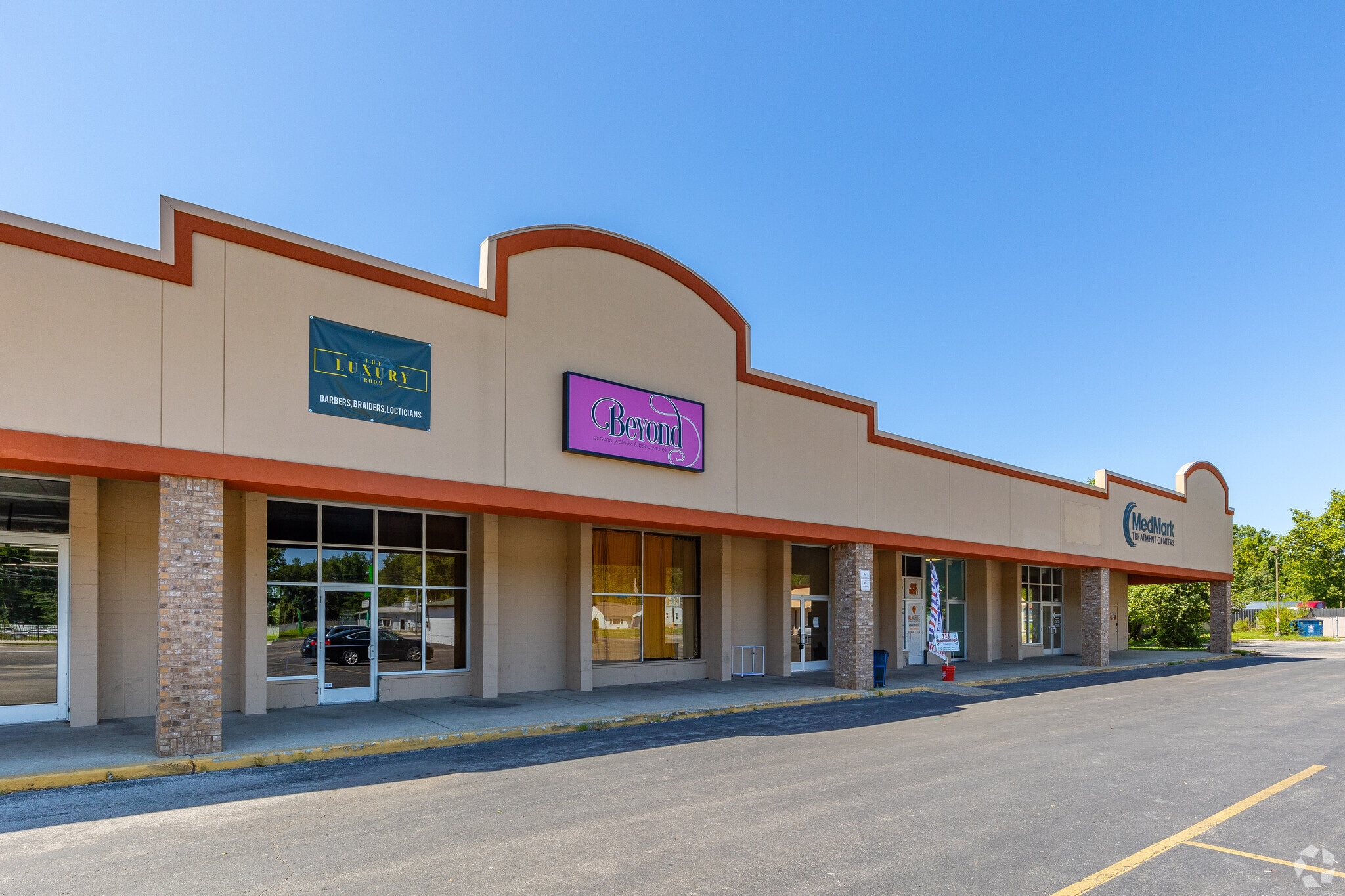 4244-4944 Poplar Level Rd, Louisville, KY for Rent