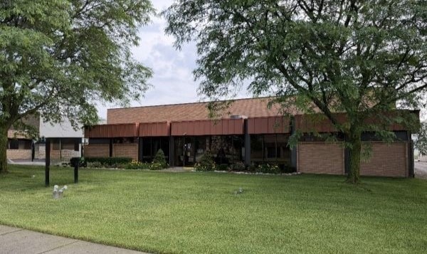 899 E Mandoline Ave, Madison Heights, MI for Sale